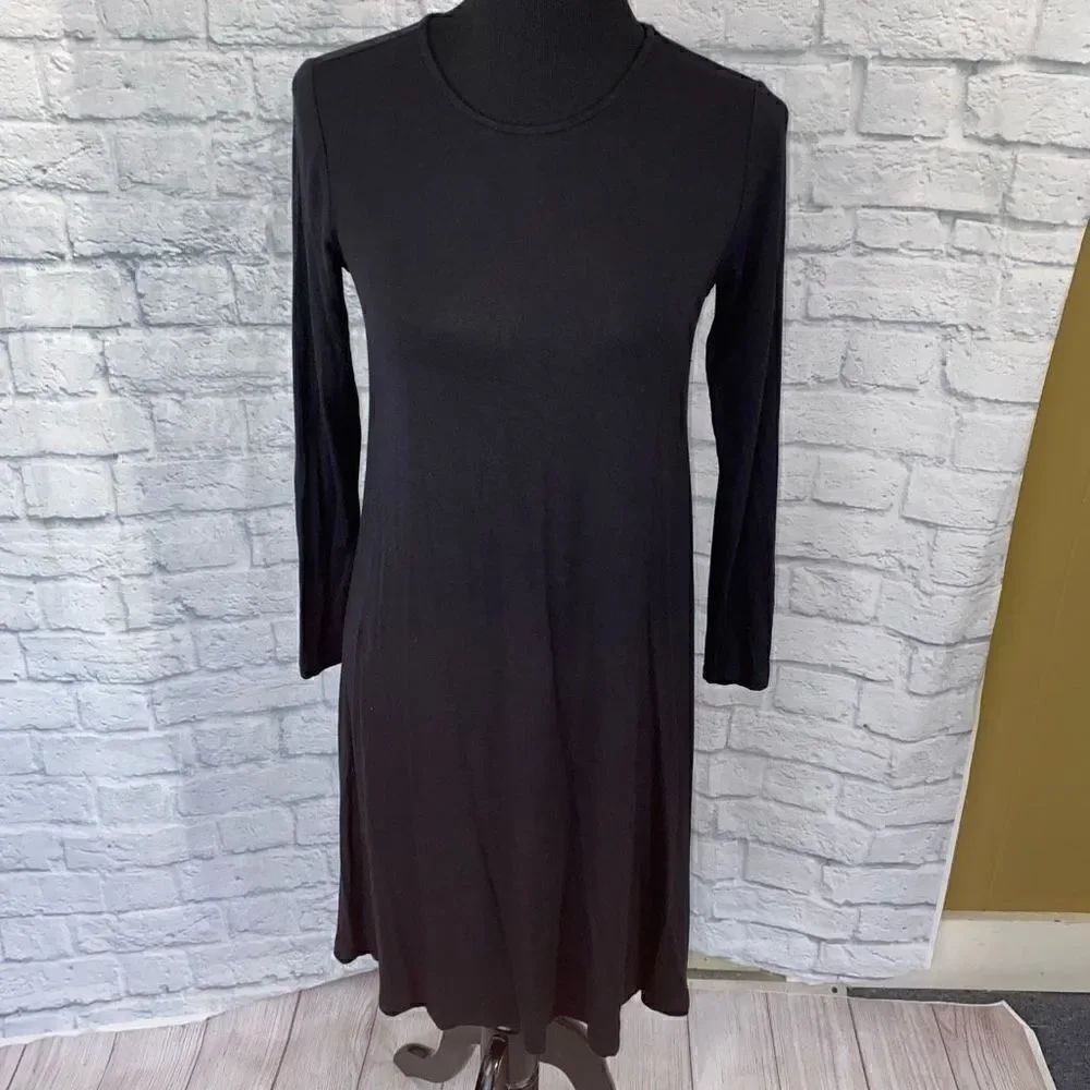 Old navy scoopneck Longsleeve fit and flare dress black sz XS women
